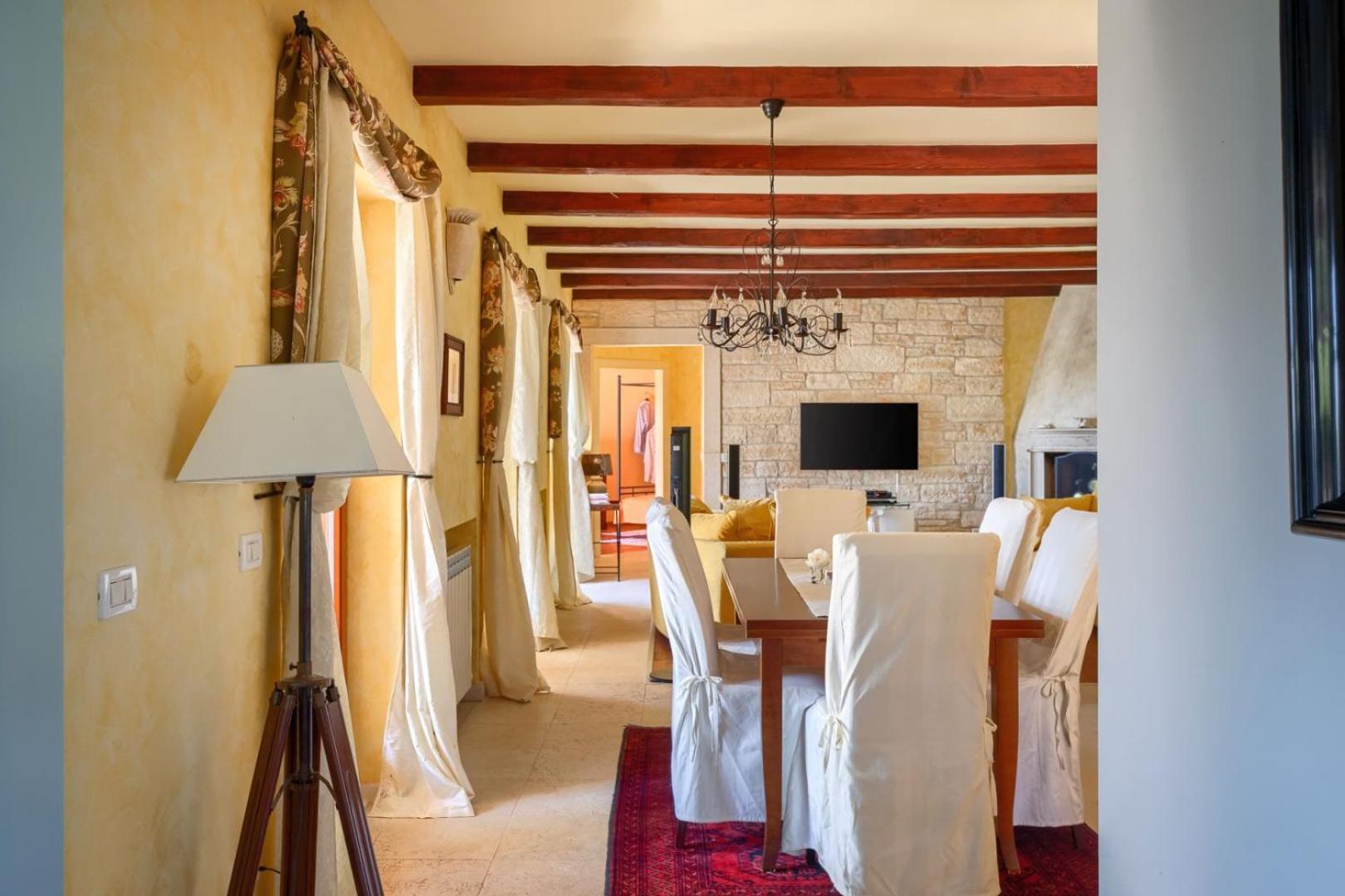 Rustic Villa Cehici With Pool In Sveti Lovrec Jehnici エクステリア 写真