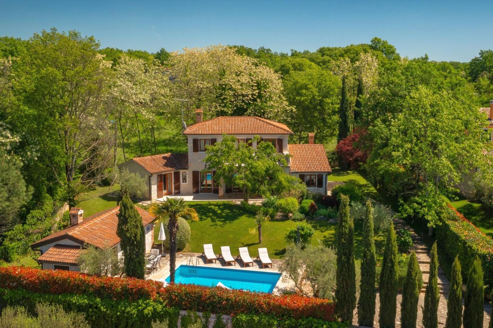Rustic Villa Cehici With Pool In Sveti Lovrec Jehnici エクステリア 写真