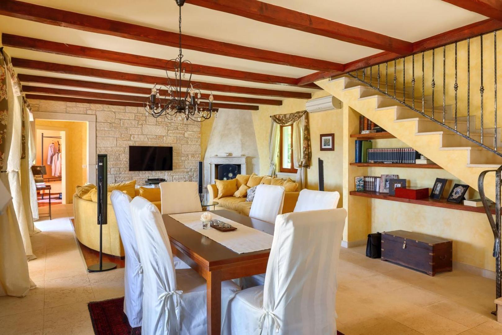 Rustic Villa Cehici With Pool In Sveti Lovrec Jehnici エクステリア 写真