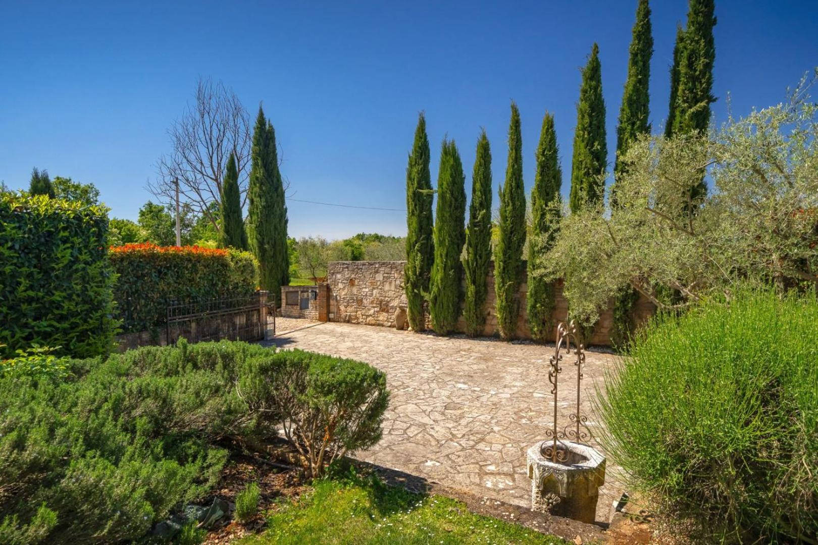 Rustic Villa Cehici With Pool In Sveti Lovrec Jehnici エクステリア 写真