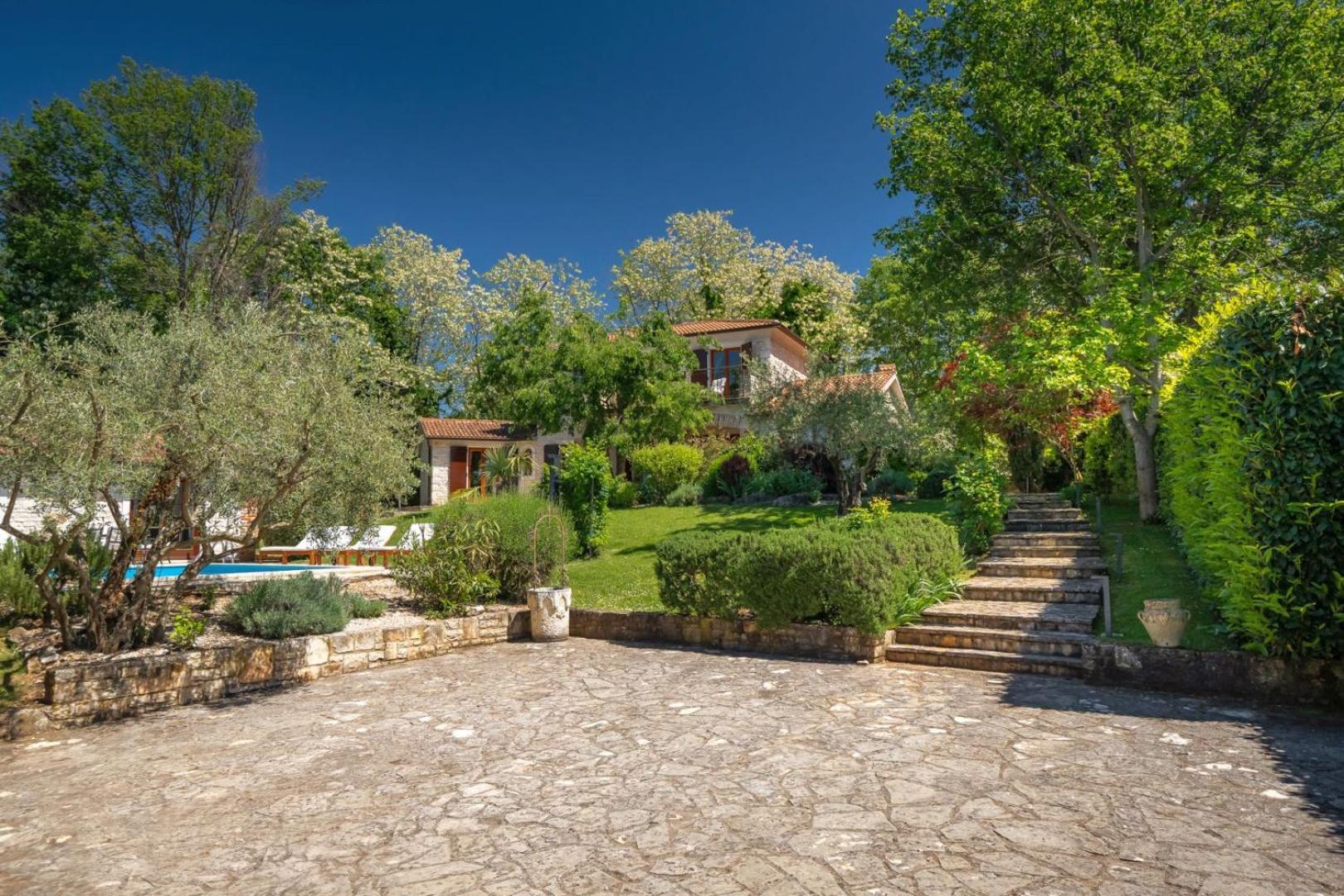 Rustic Villa Cehici With Pool In Sveti Lovrec Jehnici エクステリア 写真