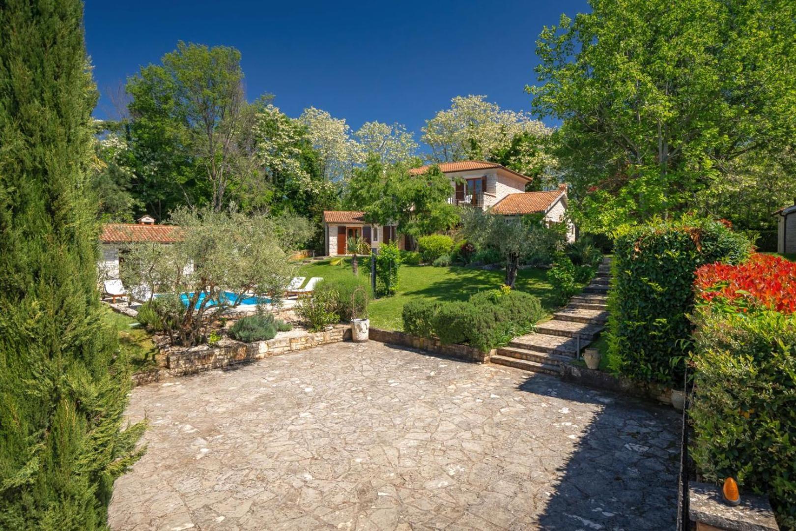 Rustic Villa Cehici With Pool In Sveti Lovrec Jehnici エクステリア 写真