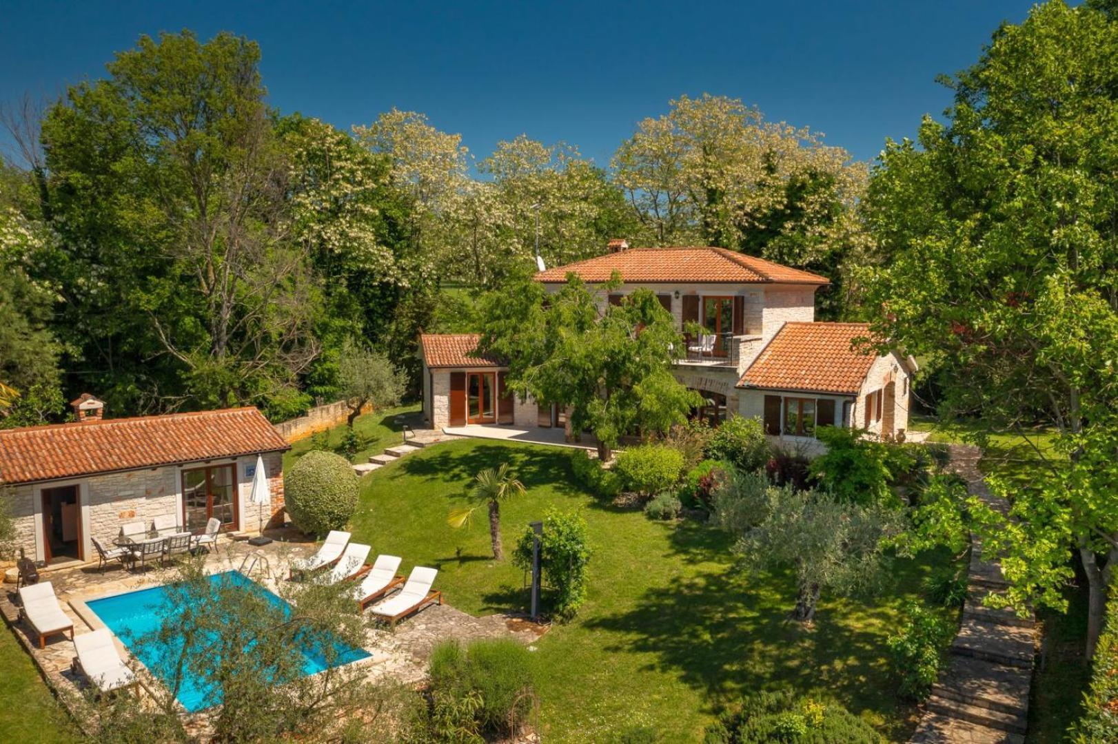 Rustic Villa Cehici With Pool In Sveti Lovrec Jehnici エクステリア 写真